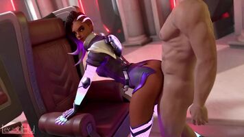 Sombra Moving Her Ass