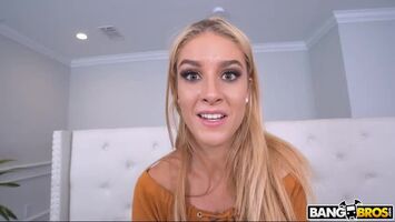 Mazzy Grace - I Never Fucked A Client Before