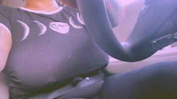 Driving and flashing.. ❤️🥰💦