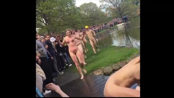 Kapsejlads naked run