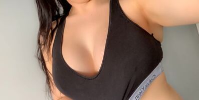 Guess what size my big tits are 😉🍒