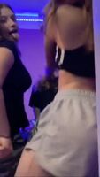Periscope Girls Twerking and Flashing Tits