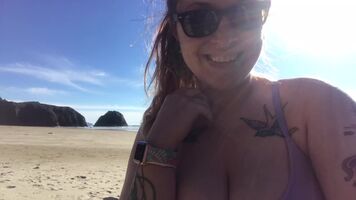I love the ocean breeze on my titties