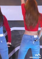 Red Velvet - Seulgi & Irene